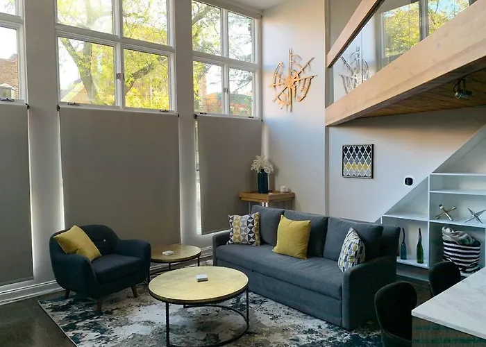 Lincoln Park Light-filled Loft Appartamento *